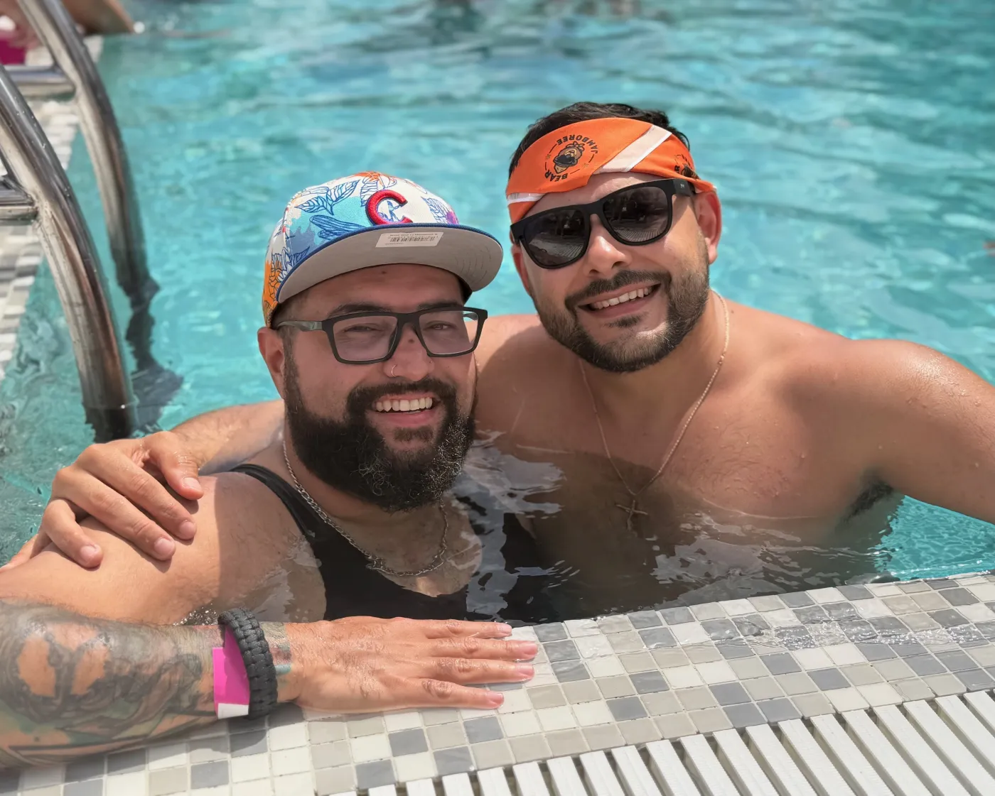 Tropical Bear Week guests